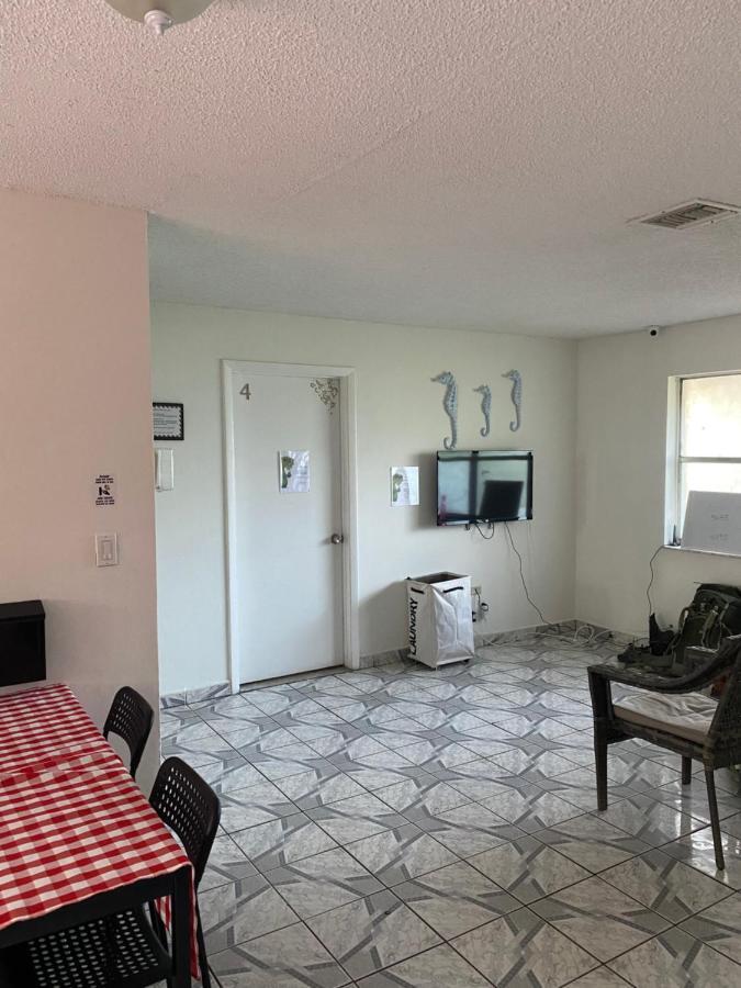 Crocodhouse Early Check In Free Parking 7 Years Hosting In Fort Laud Fort Lauderdale Exterior photo